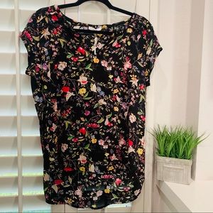 NWT PLEIONE Floral black blouse size M